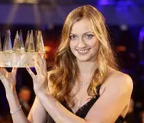 科维托娃焦点对战，Ning与70激战日本队分钟，表现优异胜负难料！